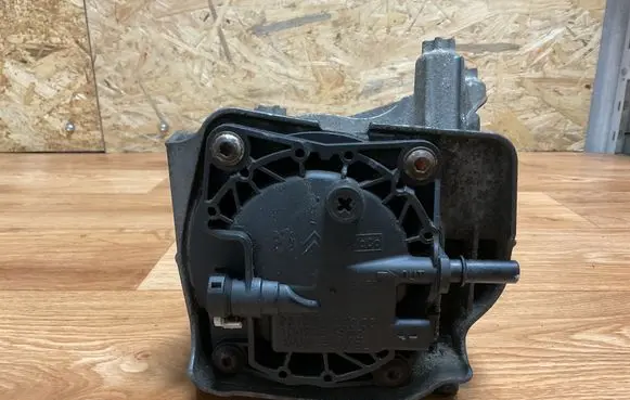 Peugeot Expert Fuel filter housing 9813802280 PA6GF35