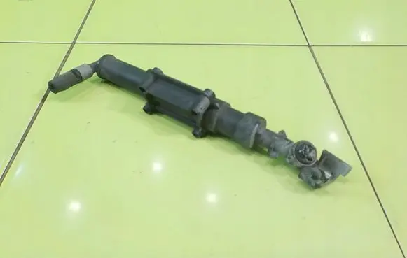 Volvo S80 Headlight washer pump PRZOD