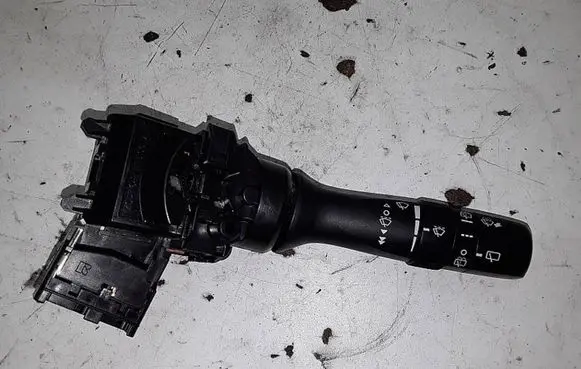 Toyota Verso Wiper control stalk 0521017F525