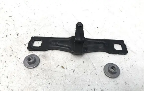 Audi Q3 FJN Tailgate lock loop/hook striker 8V0827507H