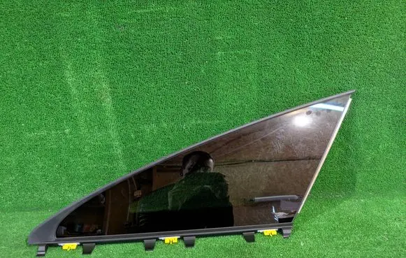 Mercedes-Benz CLA C117 X117 W117 Rear side window A1176700212