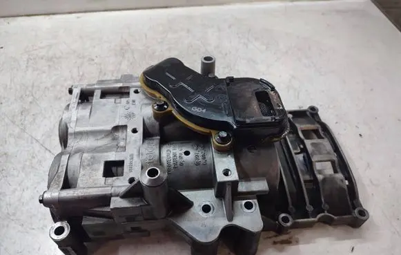 KIA Sorento Oil pump balance shaft 6170453 6237442 6682437
