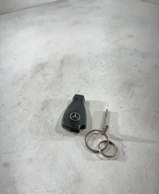 Mercedes-Benz E W211 Ignition key/card 