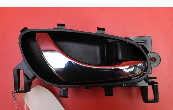 Nissan X-Trail T32 Front door interior handle 