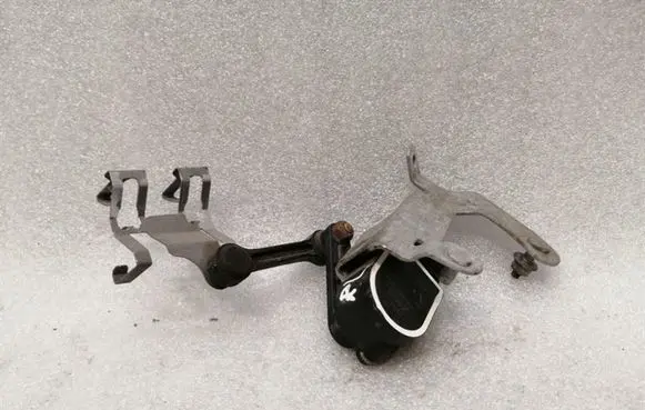 Mercedes-Benz C W205 Rear height level sensor lever A2139050701