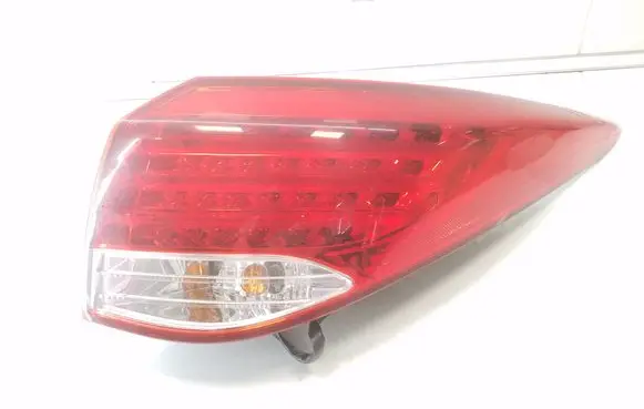 Hyundai i40 Rear/tail lights 924023Z000