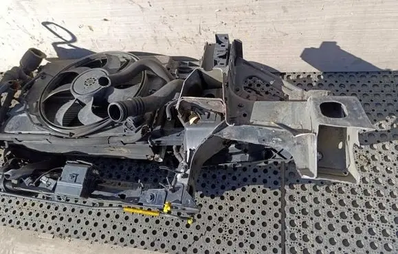 Opel Insignia A Radiator support slam panel 646423