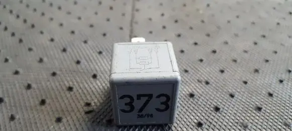 Volkswagen PASSAT B5.5 Other relay 8D0951253A V23134-B52-X301