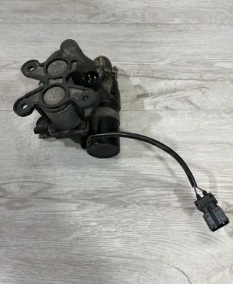 BMW 5 E34 Coolant heater control valve 1147412042