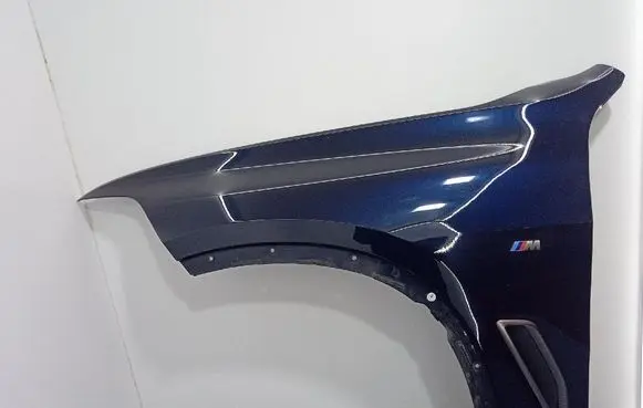 BMW X5 E53 Fender 