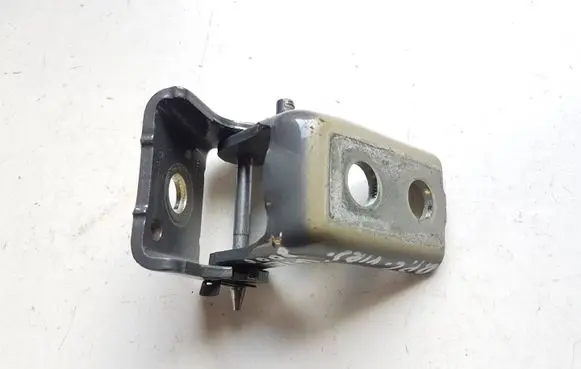 Peugeot 2008 II Rear door upper hinge