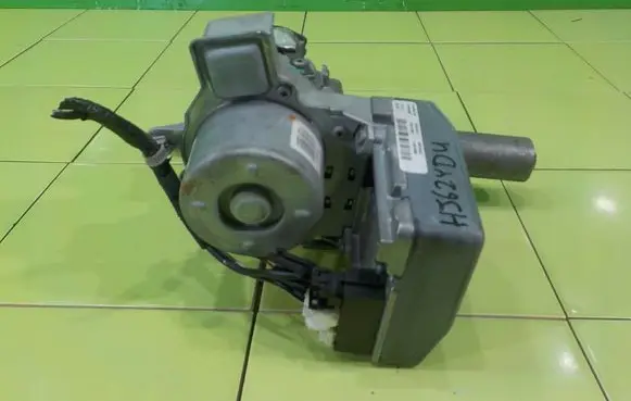 Mazda 2 Power steering pump A0012988 RP37