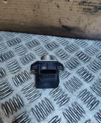 Mercedes-Benz CLA C117 X117 W117 Valve oil control 
