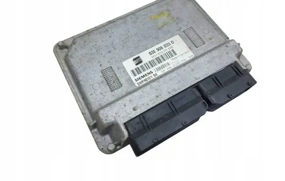 Skoda Fabia Mk1 (6Y) Engine control unit/module 03E906033D 5WP4012104