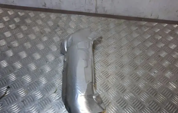 BMW 6 F12 F13 Exhaust heat shield 757700003
