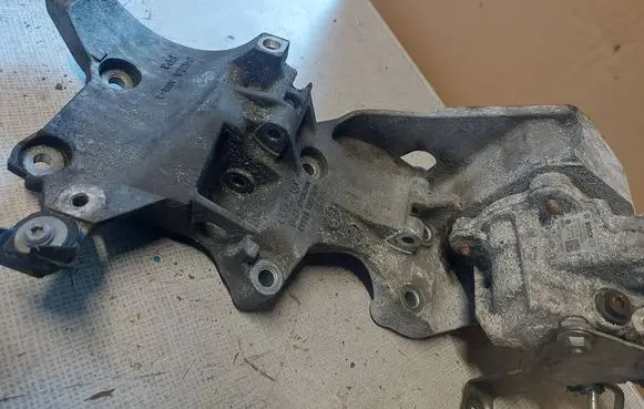 Generator/alternator bracket