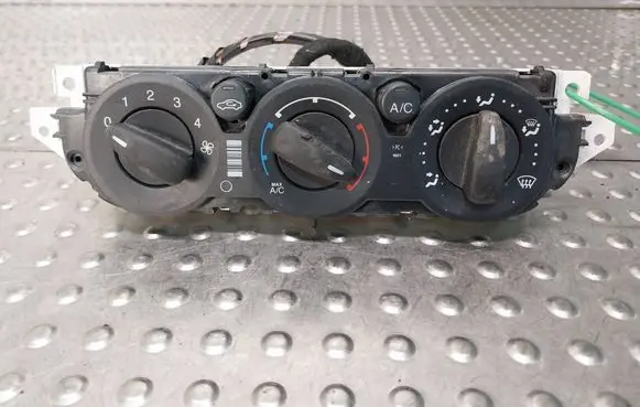 Ford C-MAX II Climate control unit AM5T-19980-BD