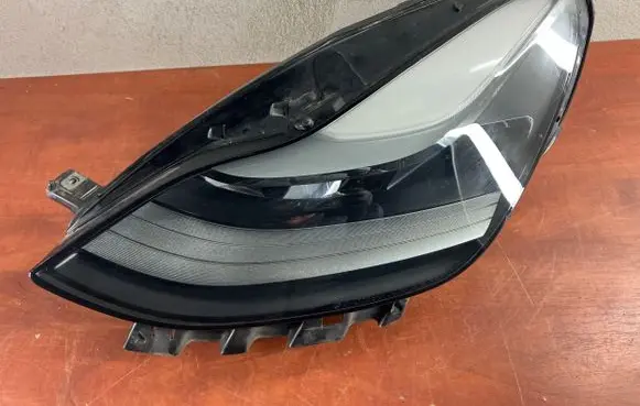 Tesla Model Y Headlight/headlamp 151495200D 01531915 D6122230001940