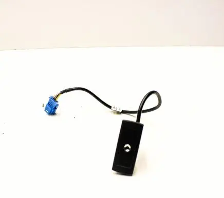 Mercedes-Benz C W204 AUX in-socket connector A1728200815