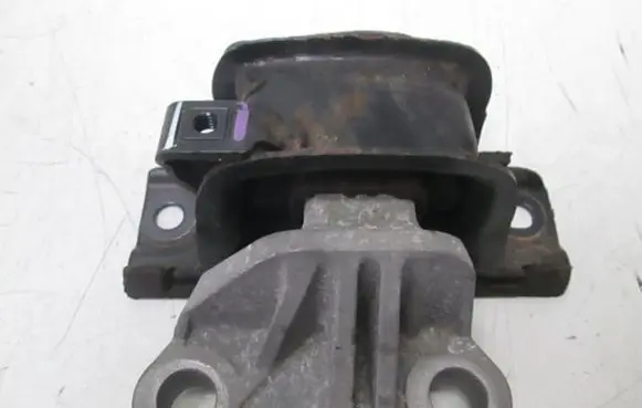 Opel Corsa E Engine mount vacuum valve 