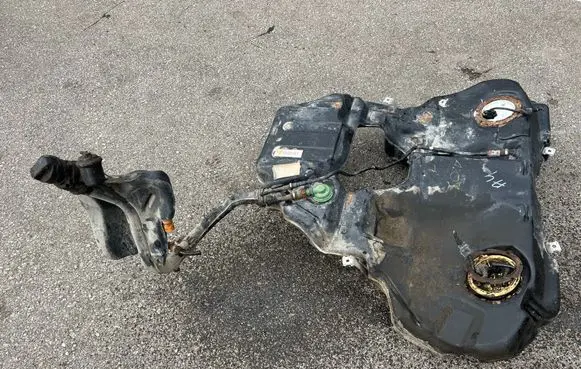 Audi A4 S4 B7 8E 8H Fuel tank 4075865TT