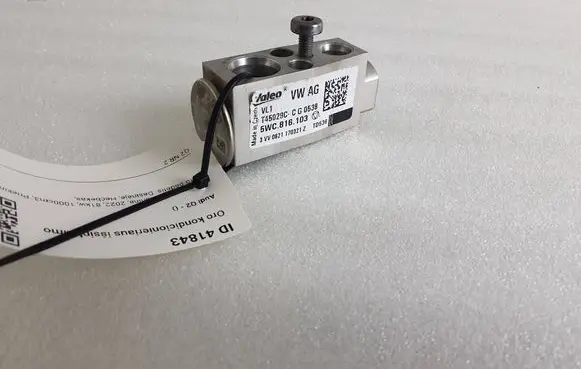 Audi Q2 - Air conditioning (A/C) expansion valve 5Q0816679C 324594 T45029C