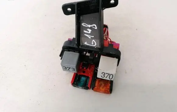 Volkswagen PASSAT B5.5 Fuse box set 4B1937503