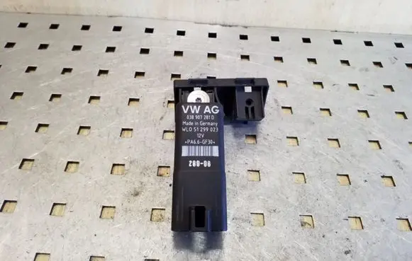 Audi A3 S3 A3 Sportback 8P Glow plug pre-heat relay 038907281D 51299023