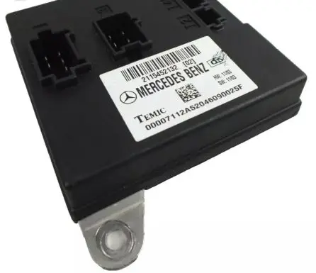 Mercedes-Benz E W211 Comfort/convenience module A2115452132