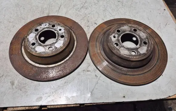 Ford Mondeo MK V Rear brake disc