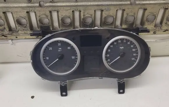 Renault Trafic II (X83) Speedometer (instrument cluster) P8201297597 2346035 NS0123237M