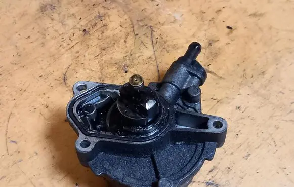 KIA Pro Cee'd I Vacuum pump 288102A101