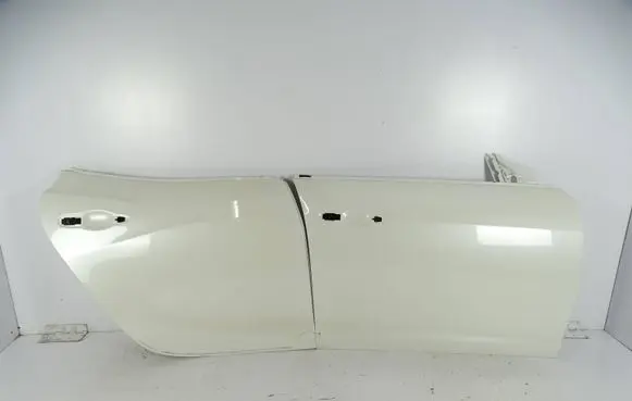 Maserati Ghibli Front door