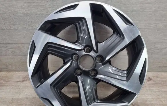 R19 alloy rim