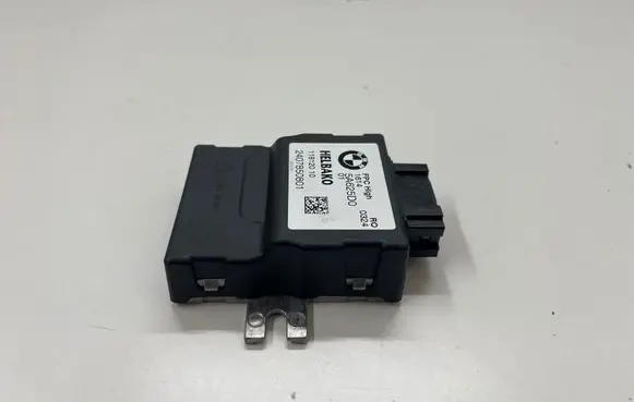 BMW 3 G20 G21 Fuel injection pump control unit/module 5A625D0