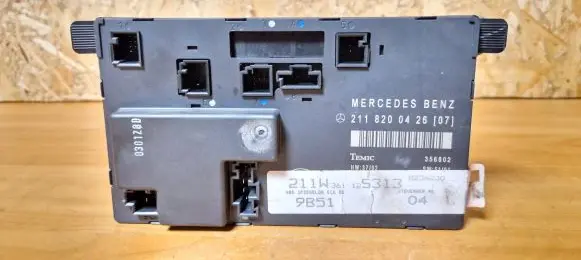 Mercedes-Benz E W211 Door control unit/module 2118200426