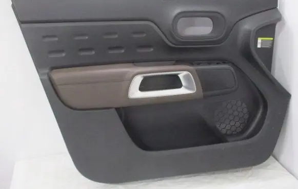 Citroen C5 Aircross Front door card panel trim 98200837FS