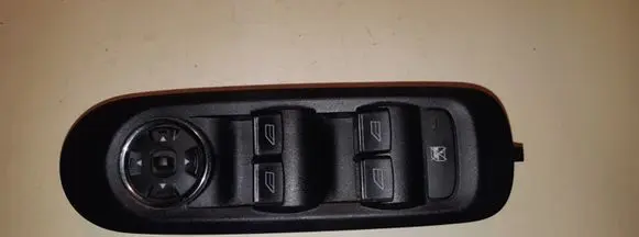 Ford Mondeo MK IV Electric window control switch 7S7T14A132AB