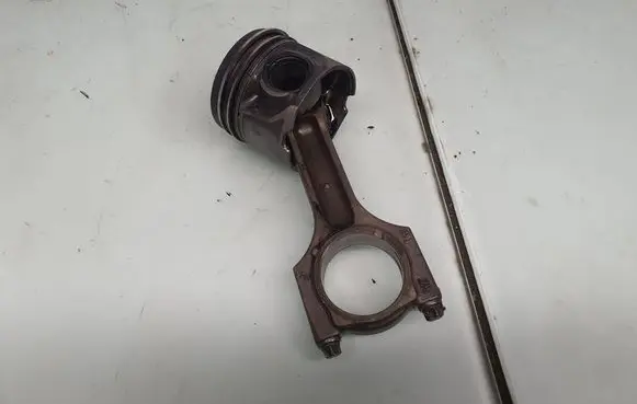 BMW 5 E60 E61 Piston with connecting rod 7798368 11247798368 7792745
