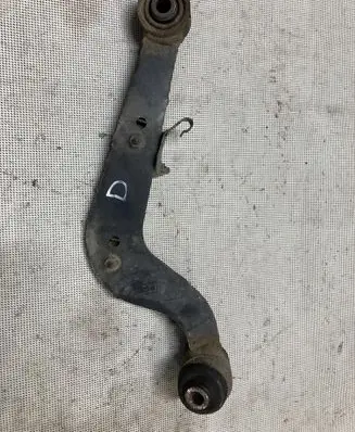 Rear control arm