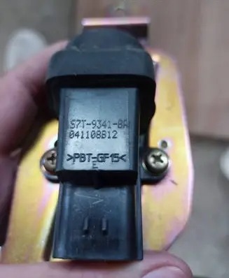 Ford Mondeo Mk III Fuel cut-off switch 1s7T9341BA