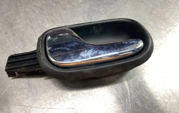 Audi A4 S4 B5 8D Rear door interior handle 8D0839019