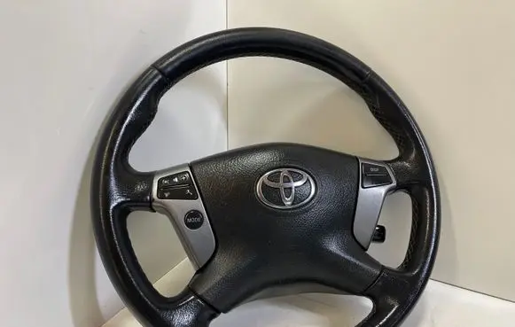 Toyota Avensis T250 Steering wheel