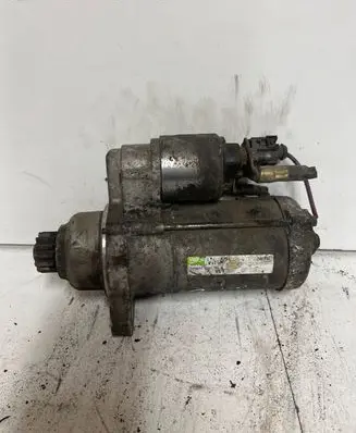 Volkswagen PASSAT B7 Starter motor
