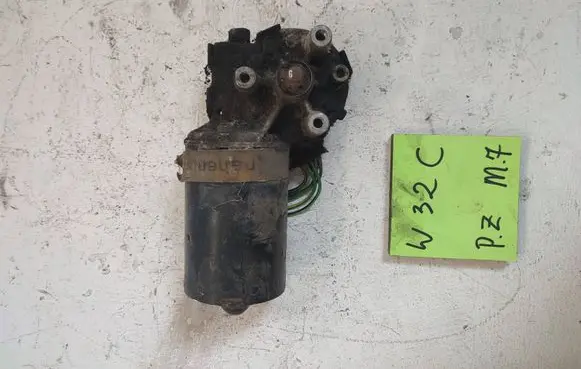 Fiat Seicento/600 Front wiper linkage and motor 3164664656565