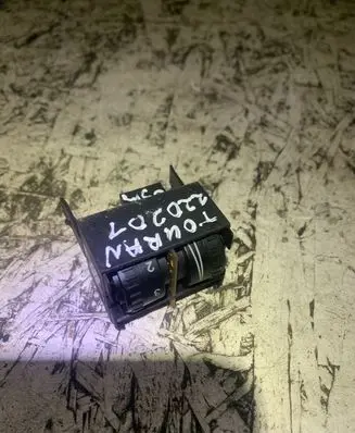 Volkswagen Touran I Headlight level height control switch 1T0941333