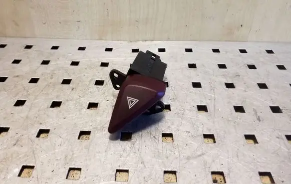 Mitsubishi Space Wagon Hazard light switch