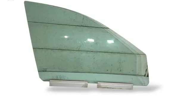 Volvo XC90 Front door window glass four-door 43R001582