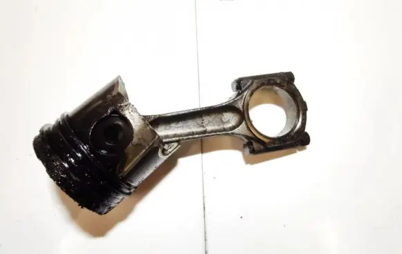 Citroen C5 Piston with connecting rod