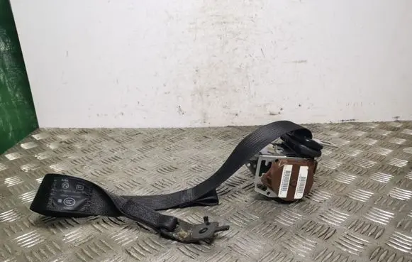 Jeep Grand Cherokee Rear seatbelt